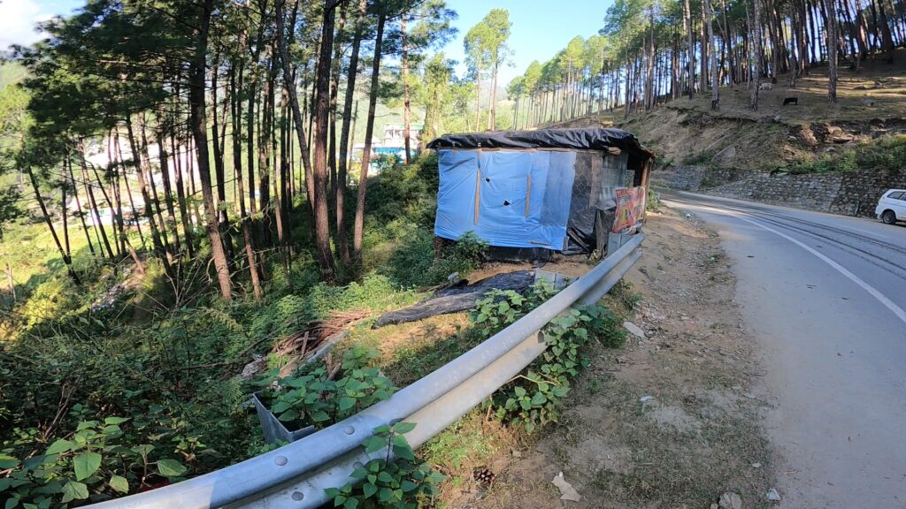 Taking a break at Silkyara Bend